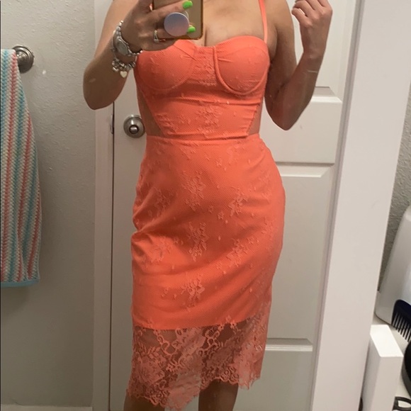 Dress - Picture 9 of 9